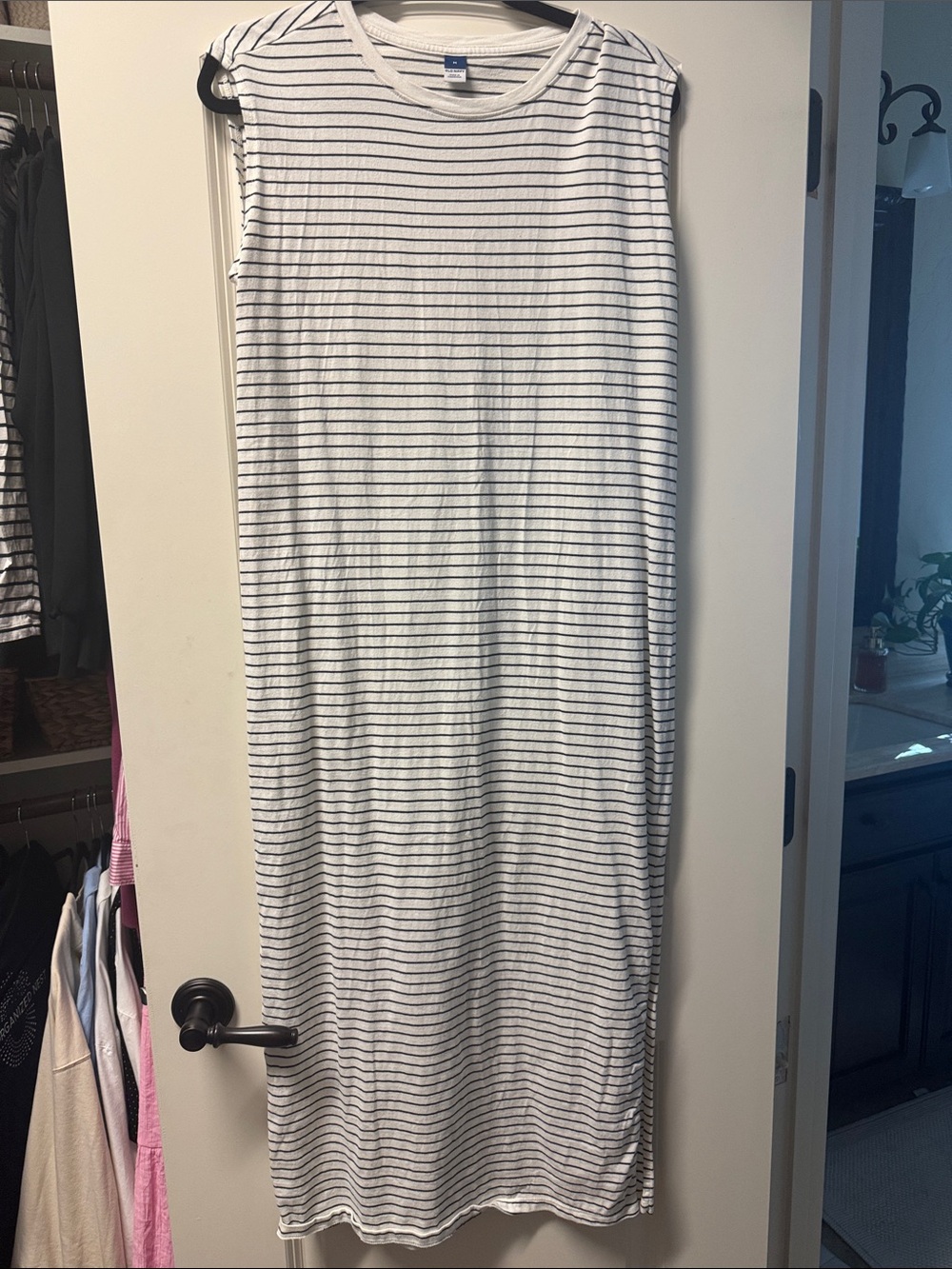 Old Navy Sleeveless White and Black Stripe Maxi Skirt